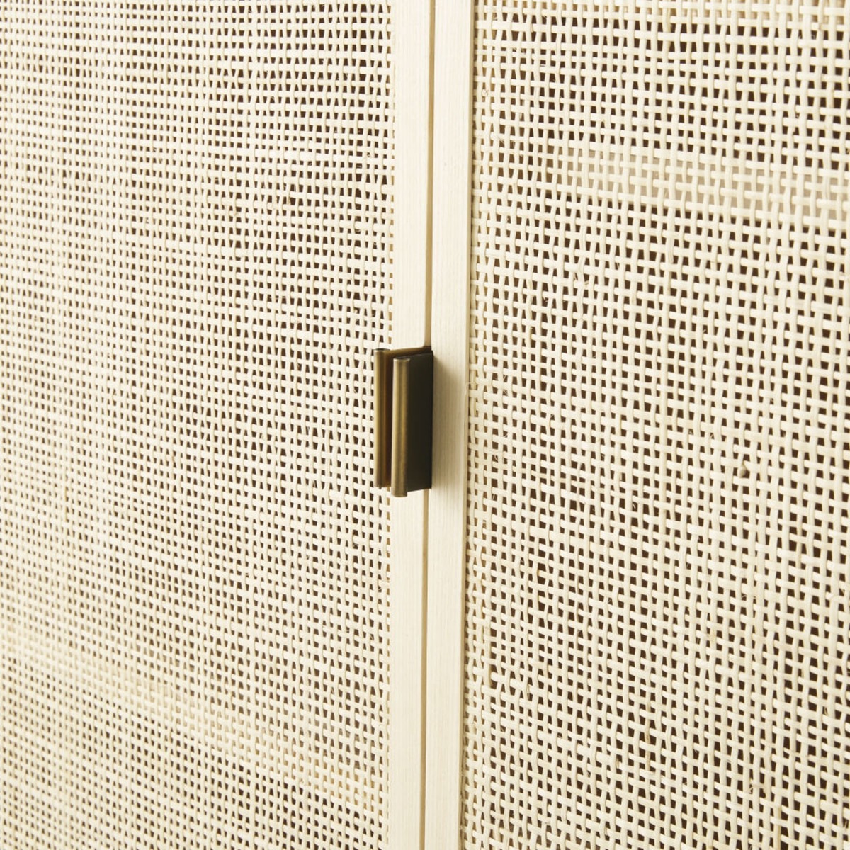 2-Door Woven Rattan Wardrobe Solstice – image 4