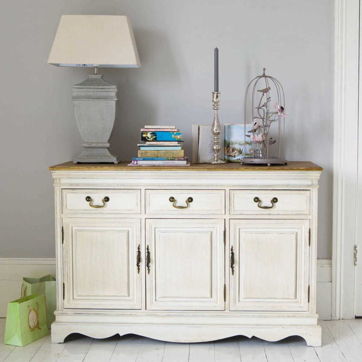 LÉONTINE - 3-Door 3-Drawer Sideboard in Cream – image 3