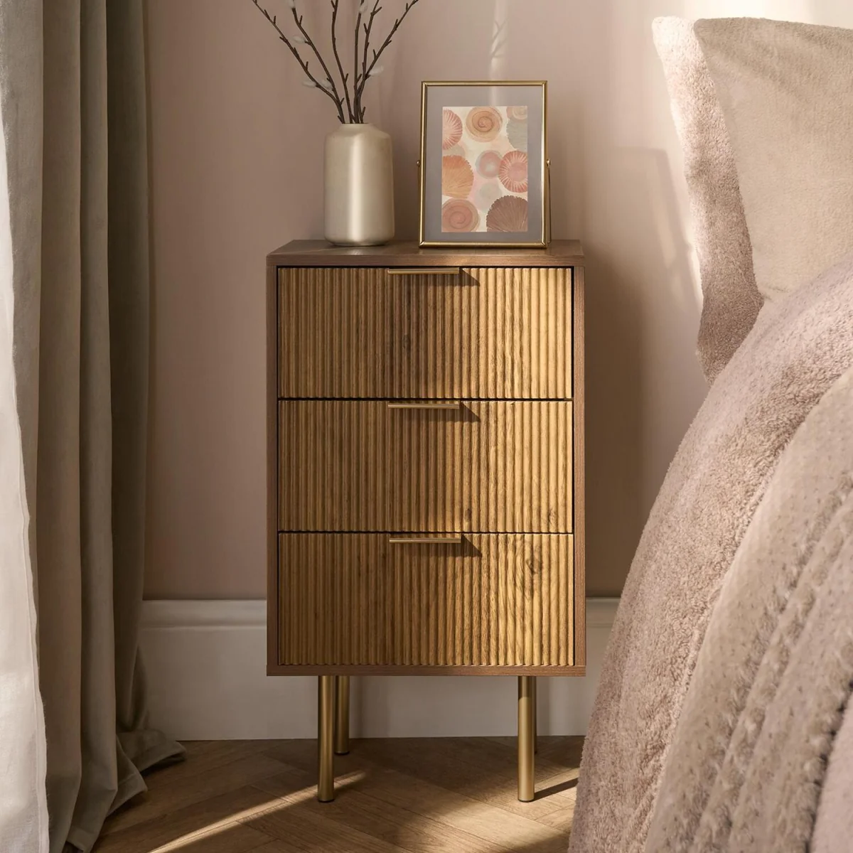 Ribbed Sideboard - Medium Wood / 13cm – image 1