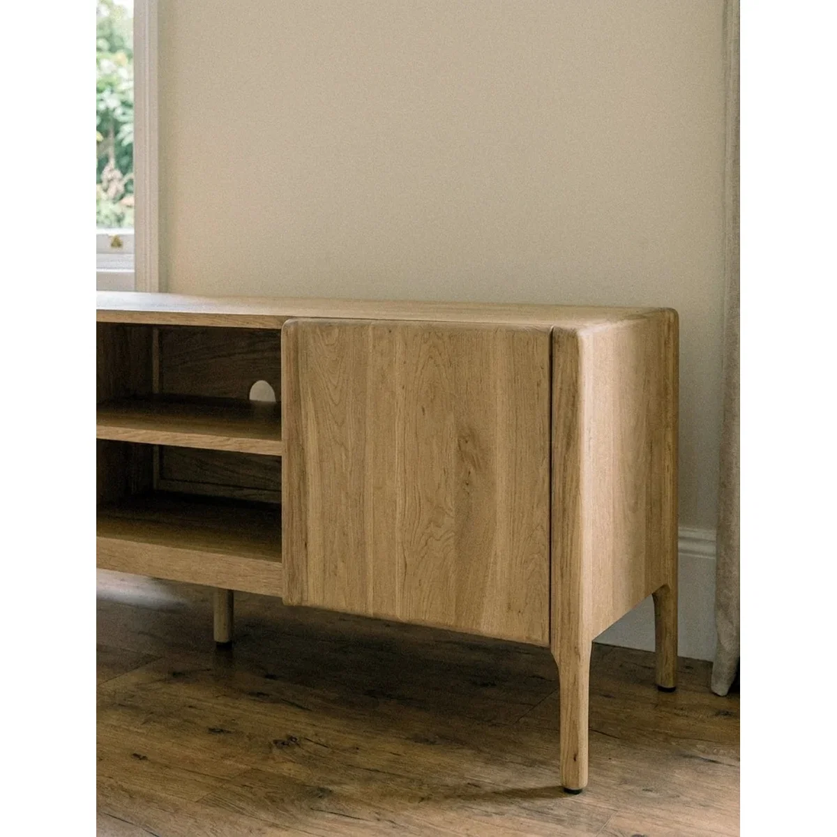Blondie Down Low Sideboard – image 3