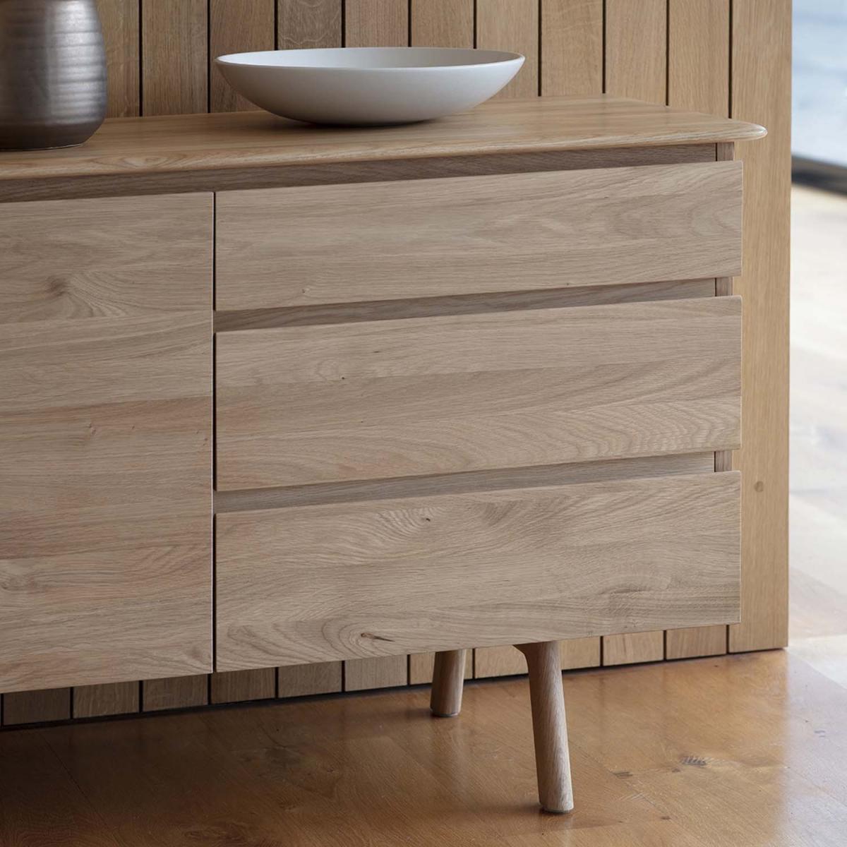 Madison 2 Door 3 Drawer Sideboard in Oak – image 4