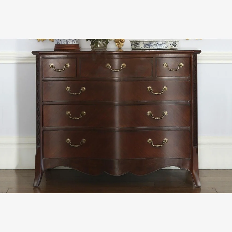 Georgian Chest of Drawers