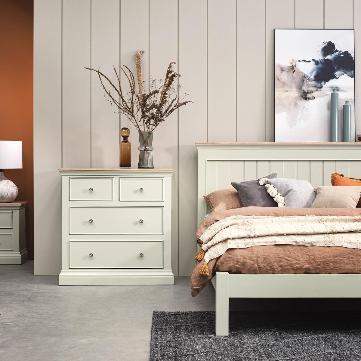 Staithes 2+2 Chest, Oak and Ecru – image 2