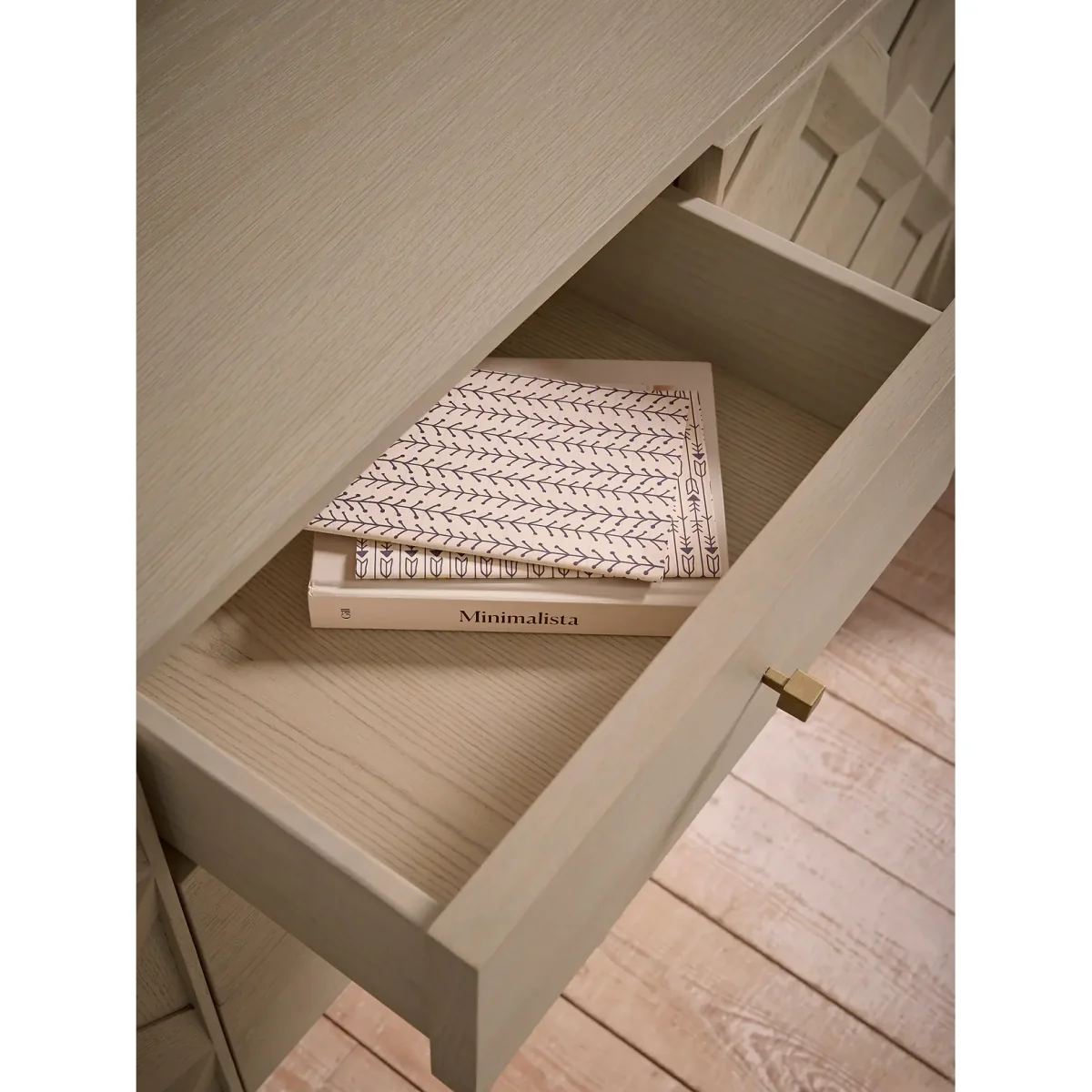 Oak Diamond Chest Of Drawers – image 2