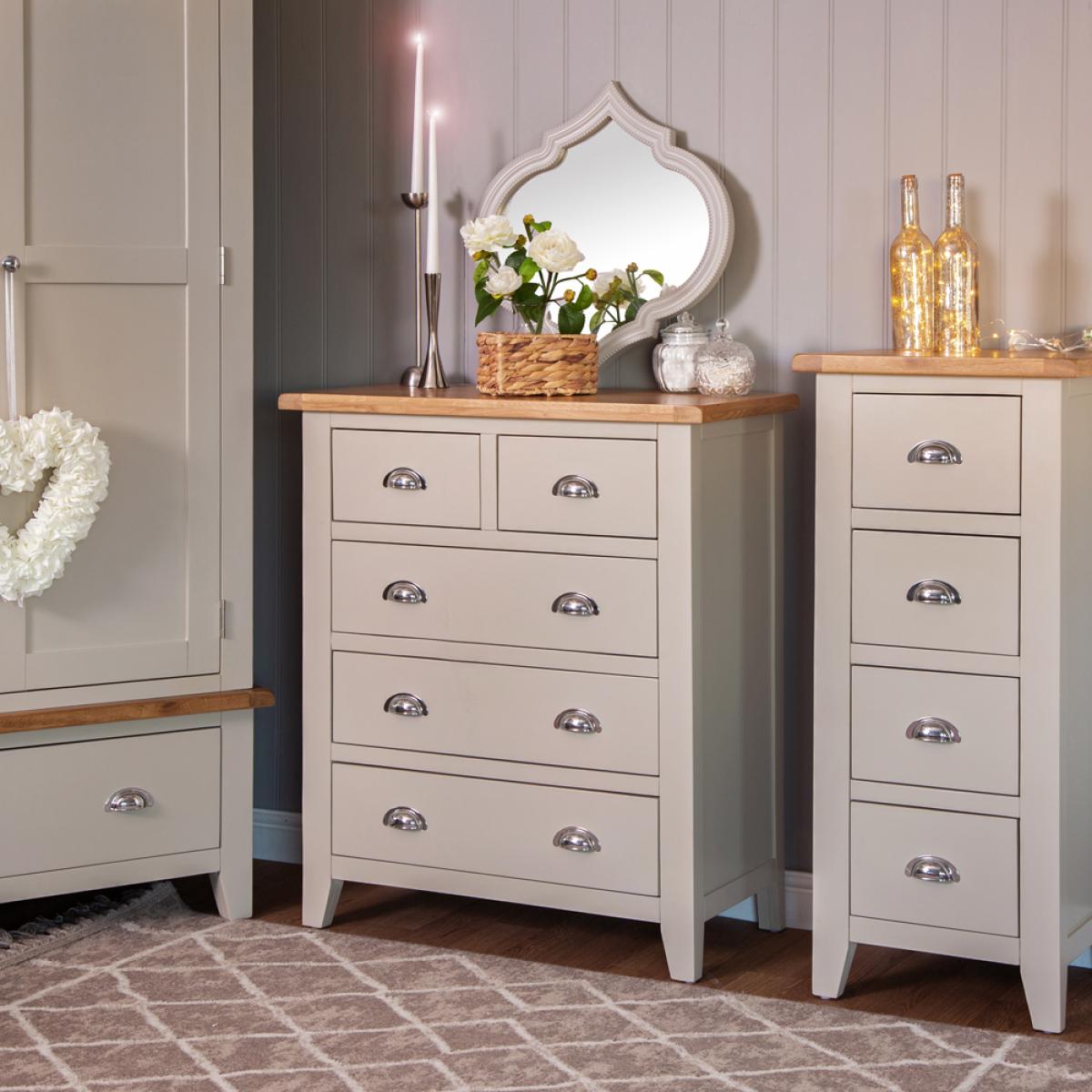 Chester Stone Painted Oak 2 Over 3 Chest – image 1