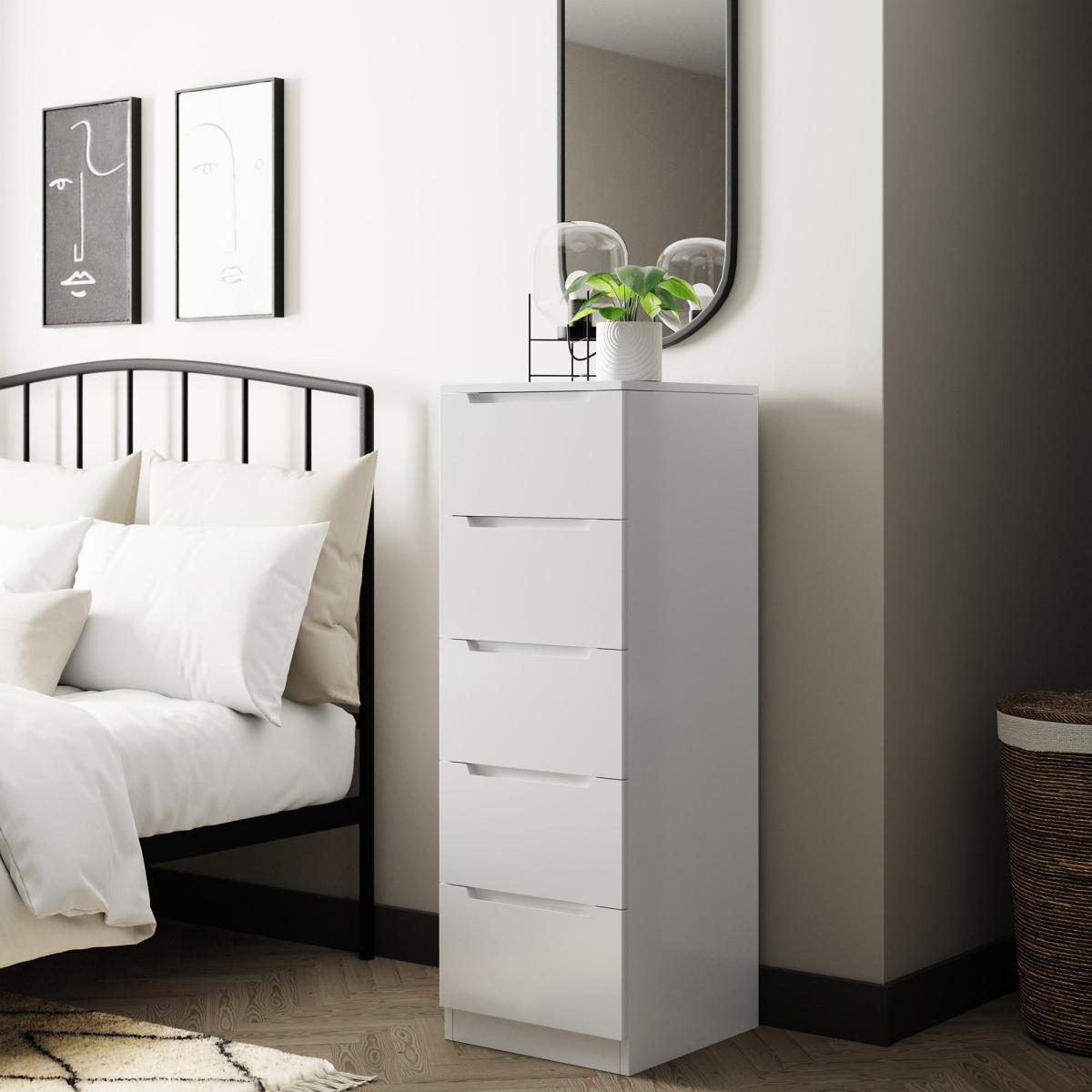Larson Tall 5 Drawer Chest White – image 1