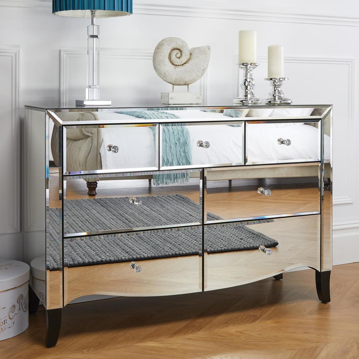 Palermo 3 Over 4 Drawer Chest Silver – image 3