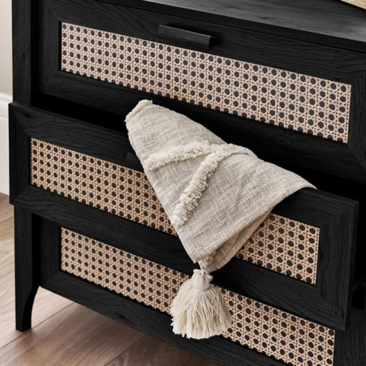 Return - Sydney 3 Drawer Chest – image 2