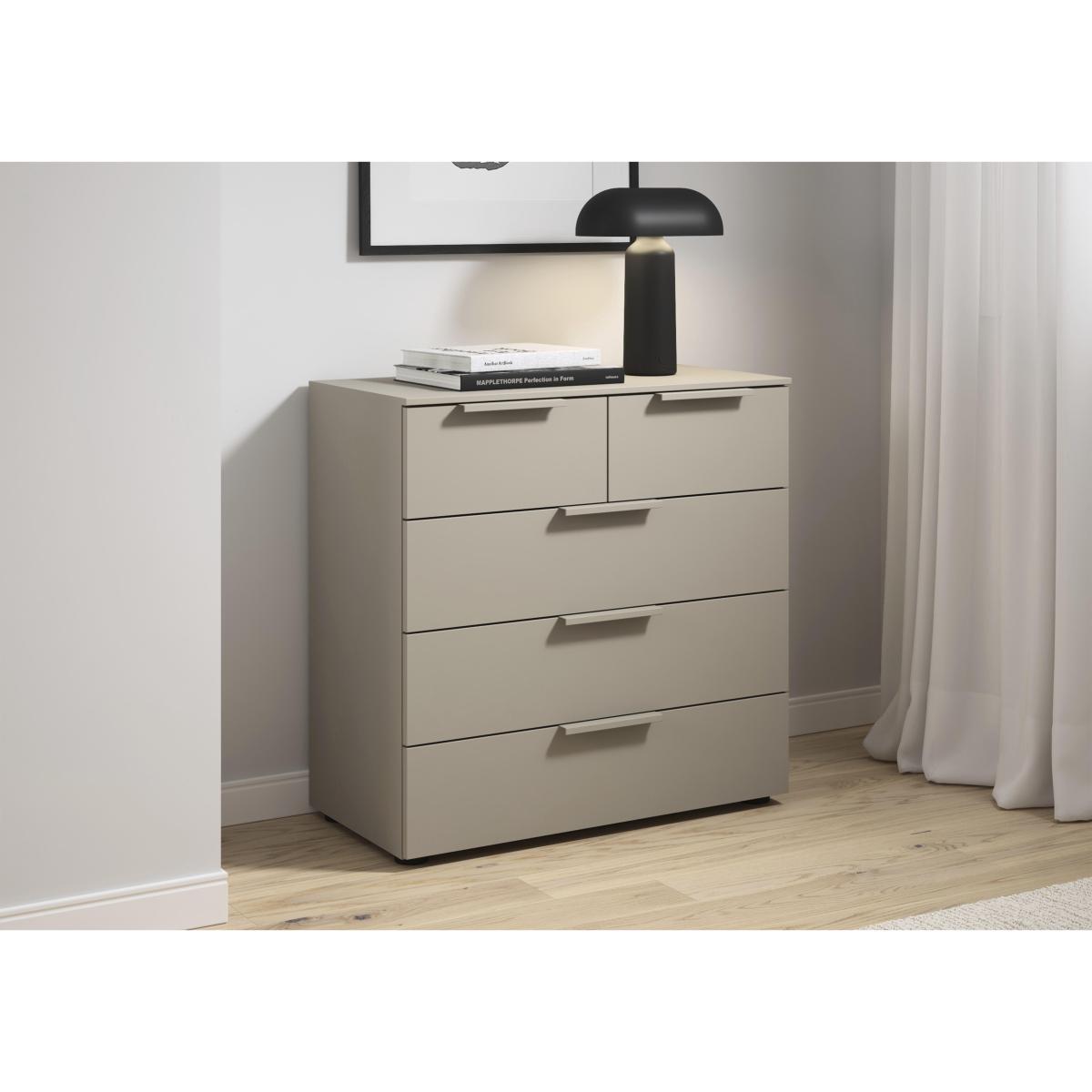 Rauch - Haven 3+2 Drawer Décor Chest - Alpine White – image 2