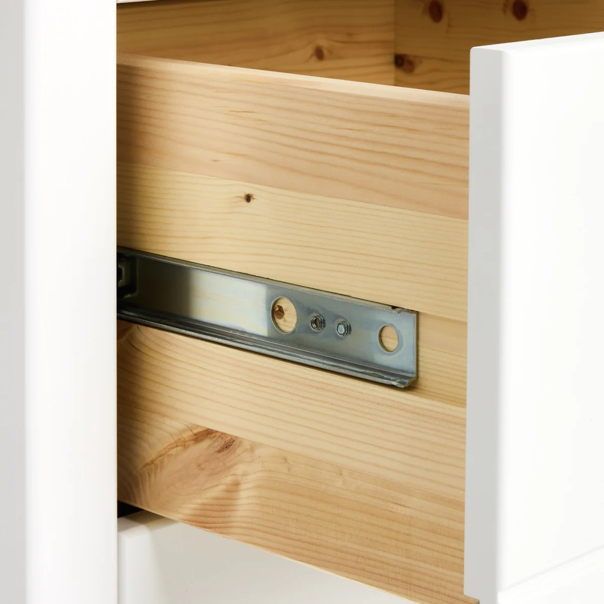 Habitat Brooklyn 5 Drawer Tallboy - White – image 5