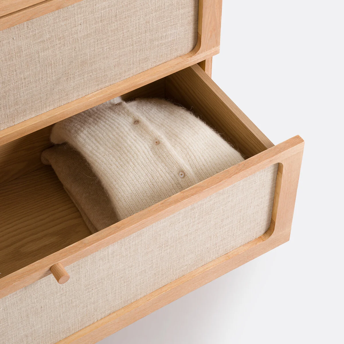 Esmara 3-Drawer Ash Veneer and Linen Chest of Drawers – image 5