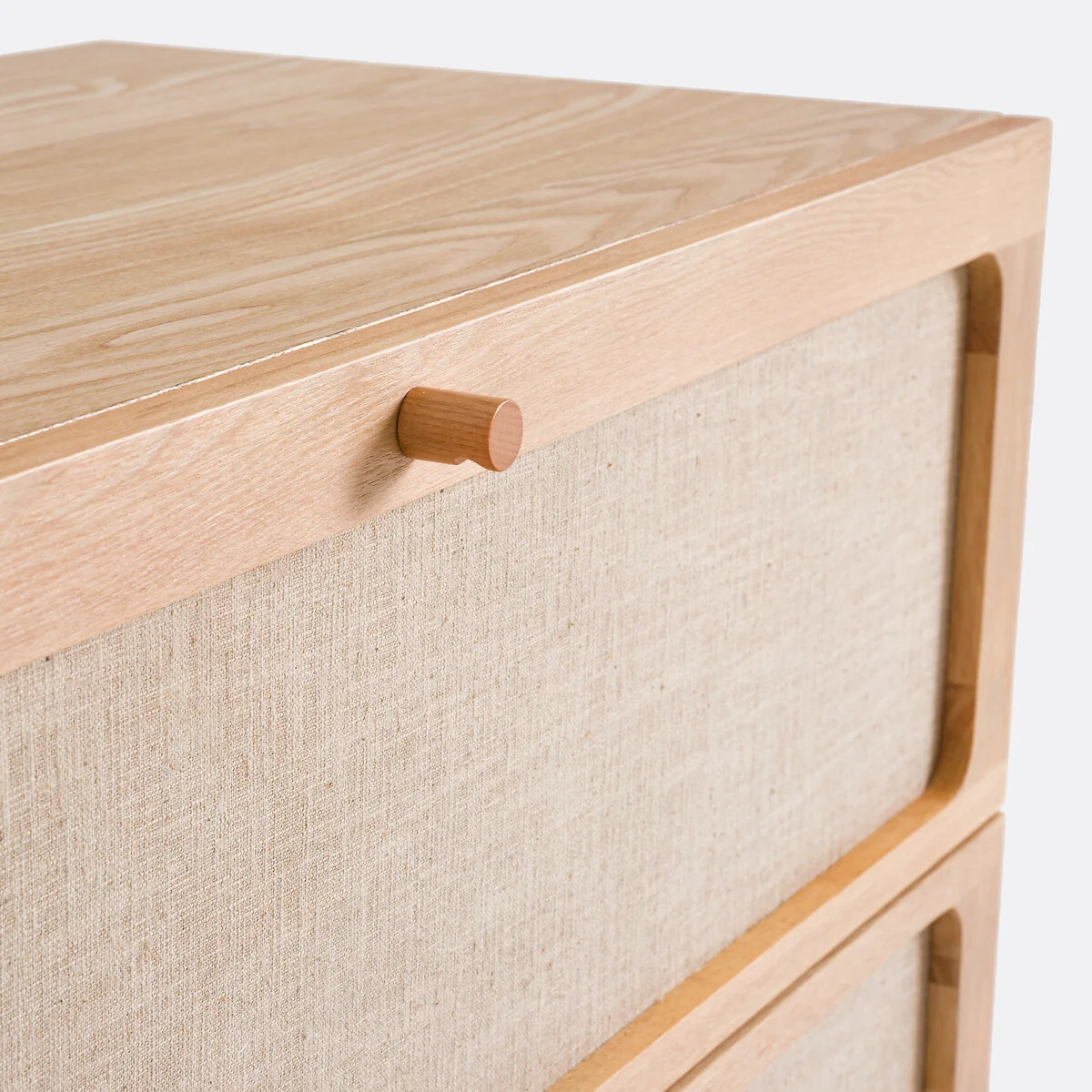 Esmara 3-Drawer Ash Veneer and Linen Chest of Drawers – image 6