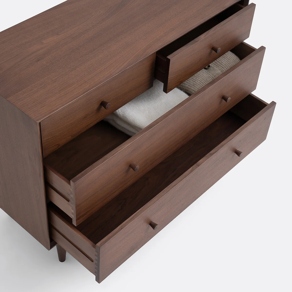 Quilda Vintage Chest of Drawers with 4 Drawers – image 6