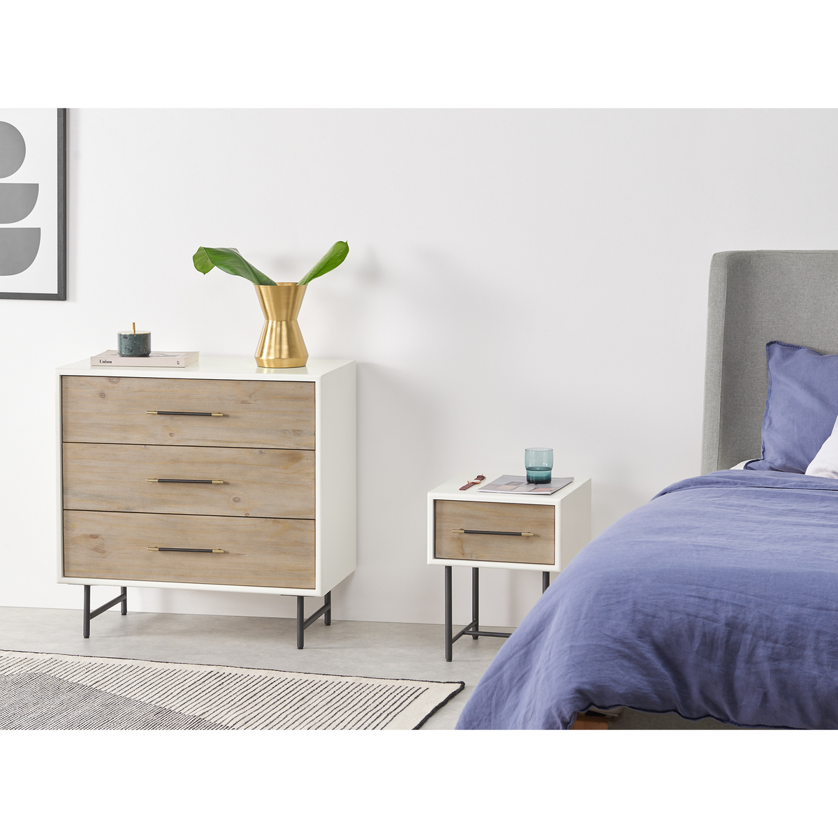Ocanda Chest of Drawers, White & Pine – image 3