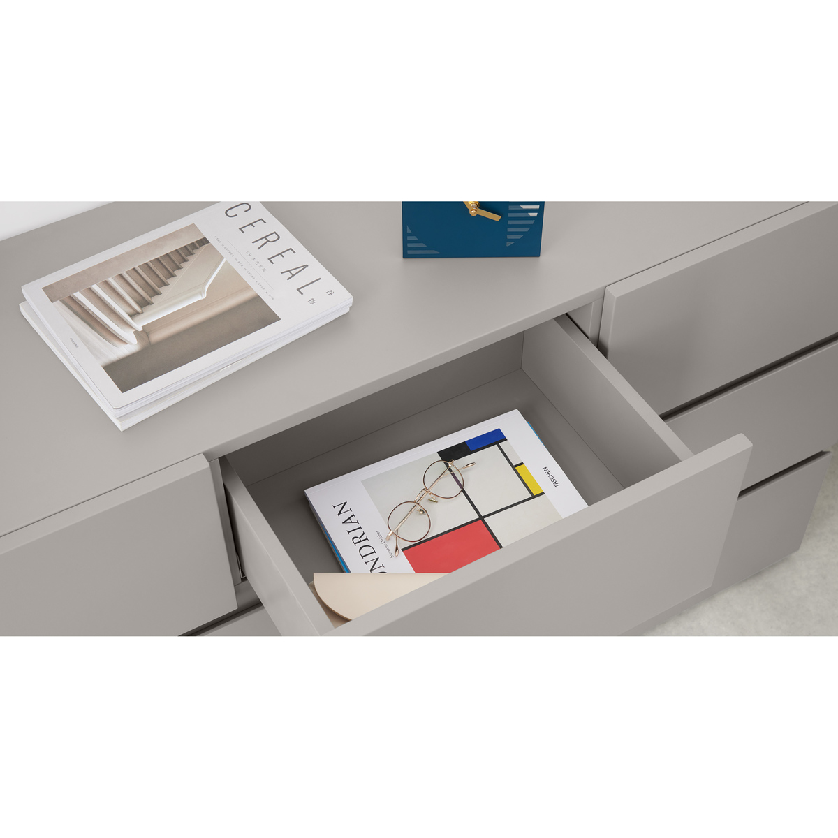Senisa Wide Chest Of Drawers, Matt Grey – image 6