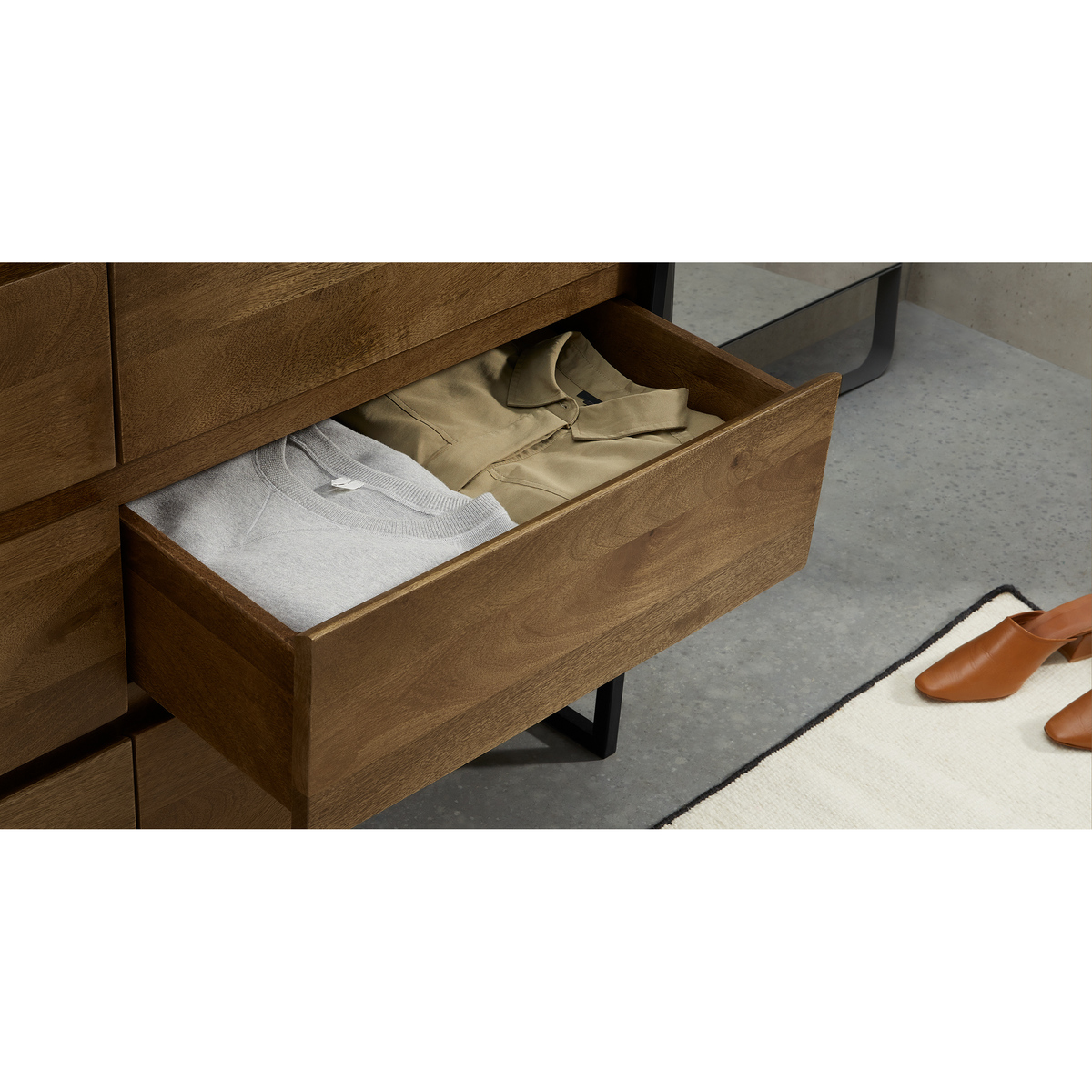 Rena Wide Chest of Drawers, Mango Wood & Black – image 4