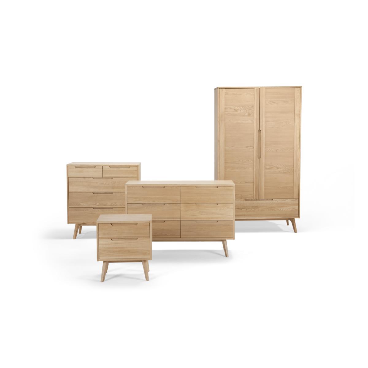Jenson Wide Chest of Drawers, Oak – image 8