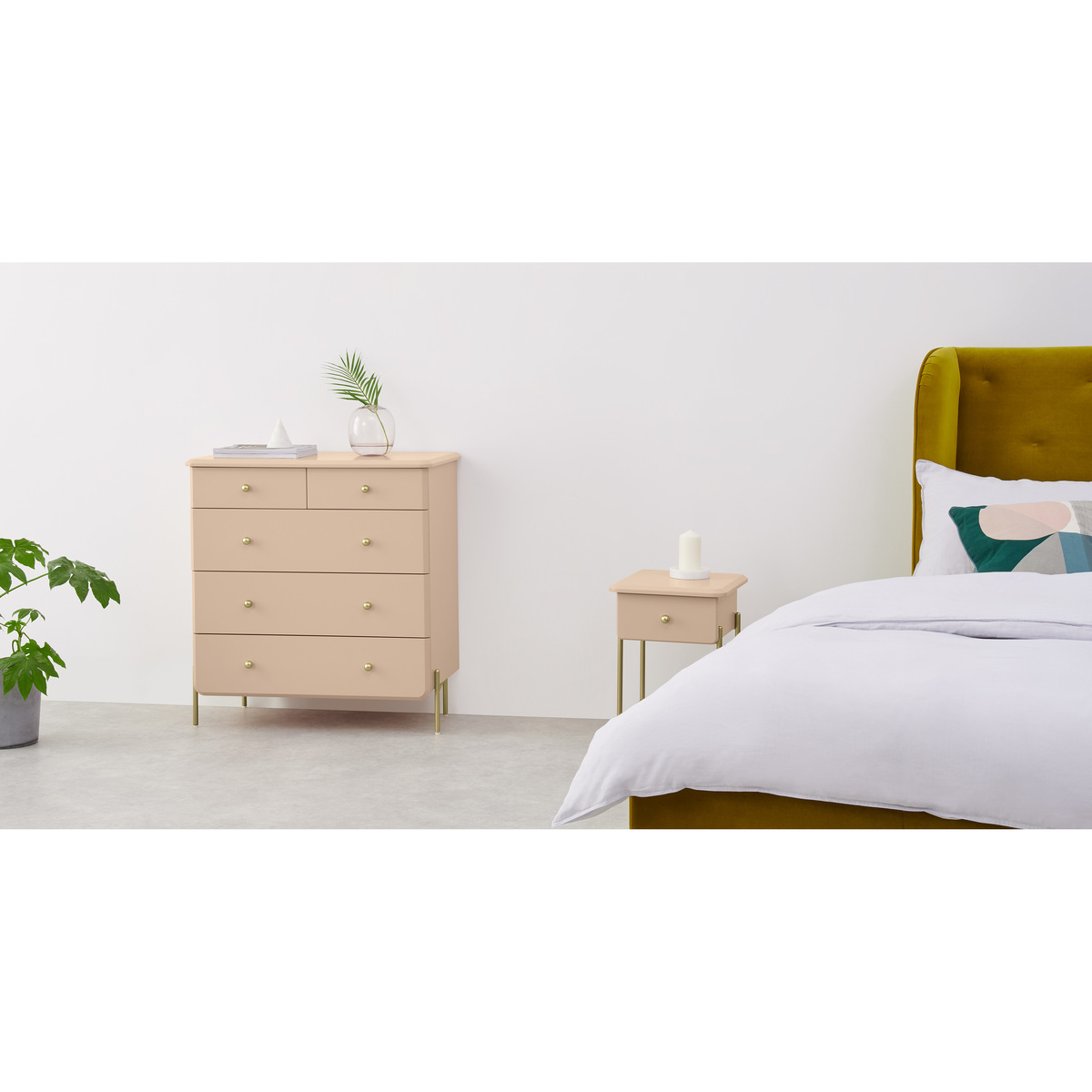 Maddie Chest of Drawers, Pink and Brass – image 3