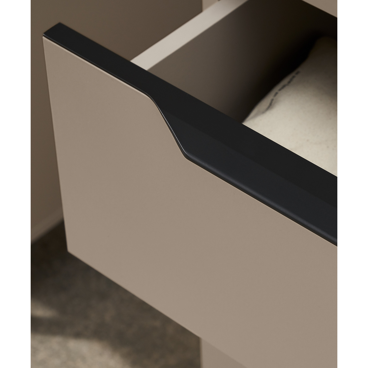 Damien Chest of Drawers, Cappuccino & Black – image 7