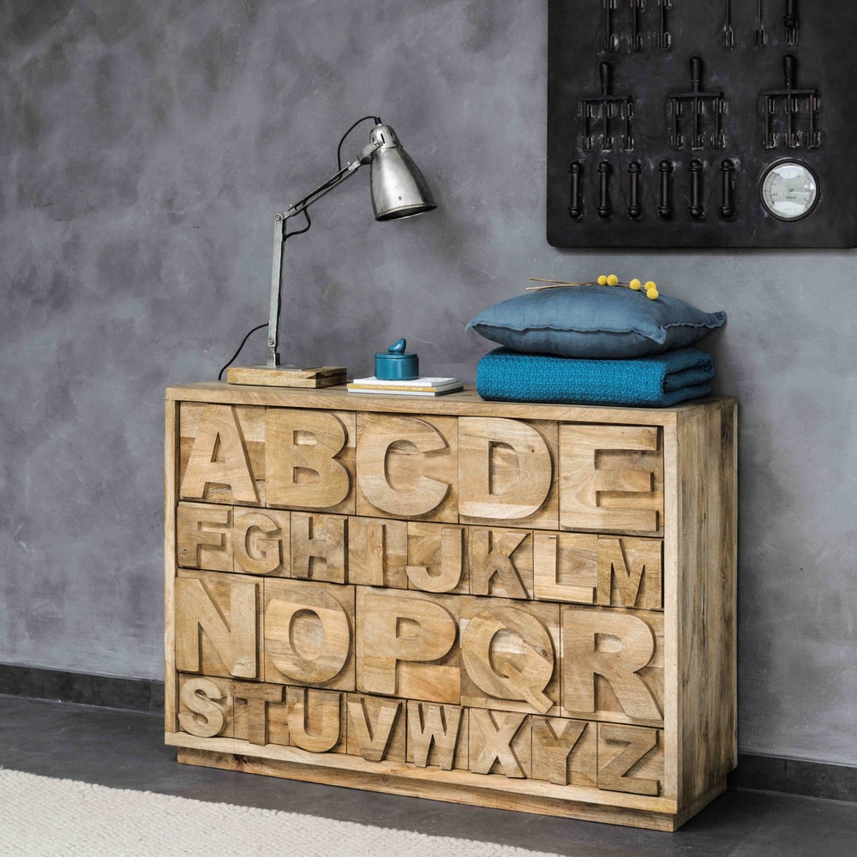 Mango wood cabinet Alphabet – image 3