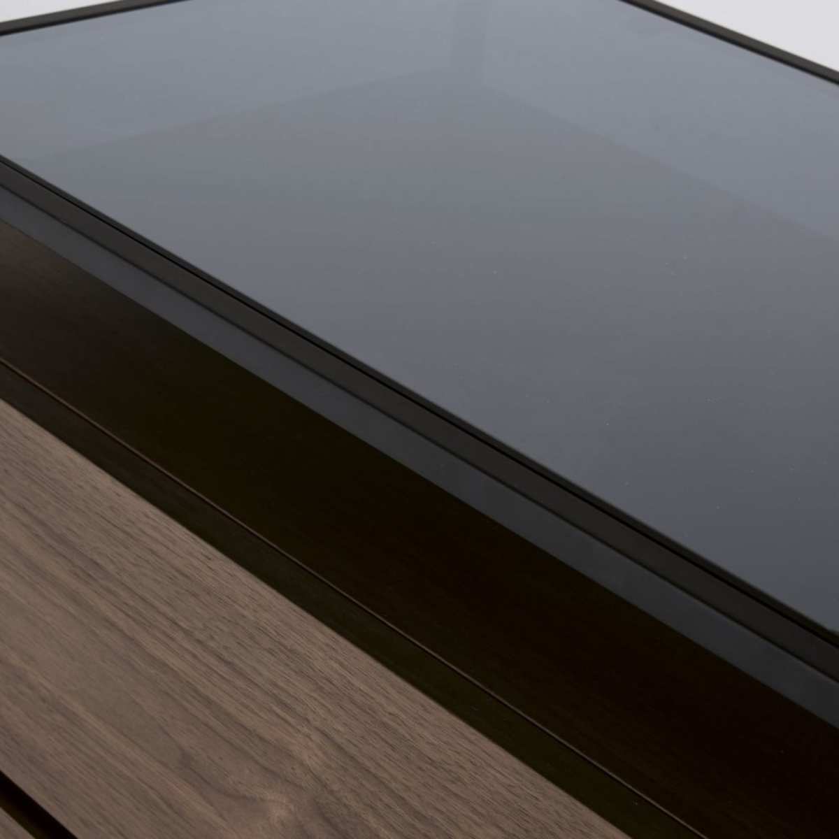 3-drawer imitation walnut chest of drawers with toughened glass and black metal Spiga – image 3