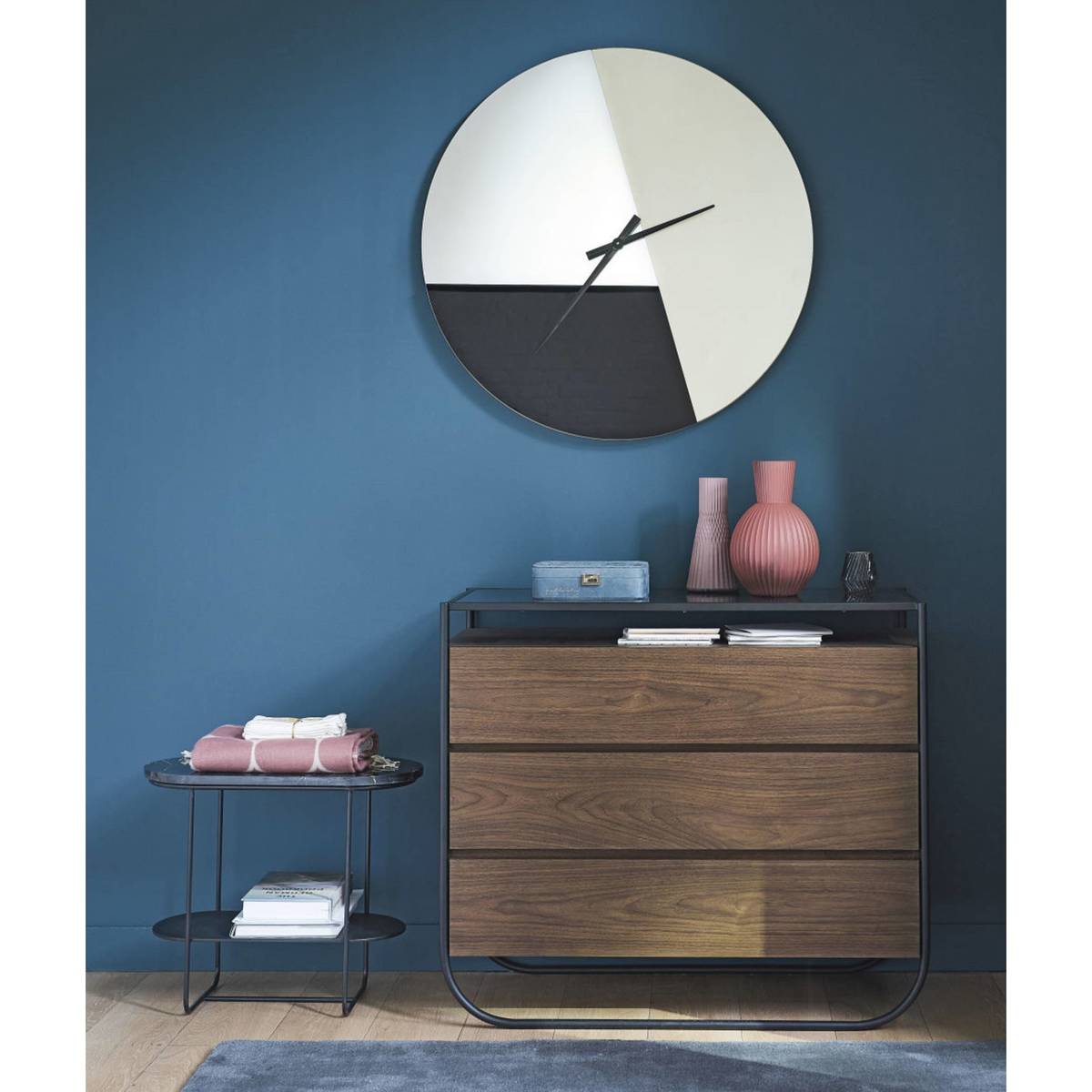 3-drawer imitation walnut chest of drawers with toughened glass and black metal Spiga – image 4
