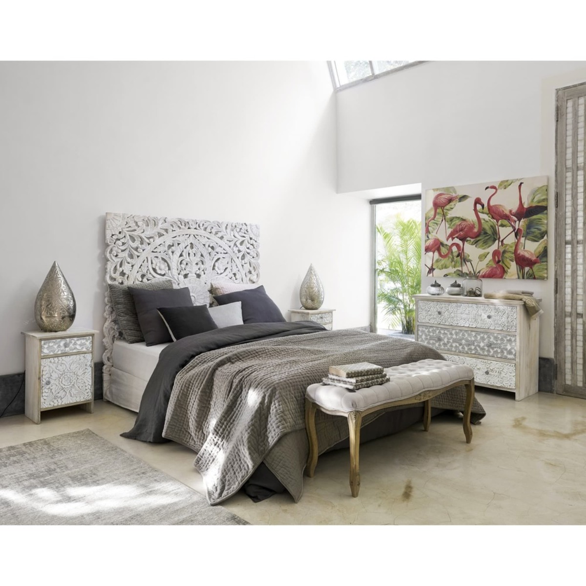 Solid mango wood carved Indian chest of drawers in white W 100cm Namaste – image 4