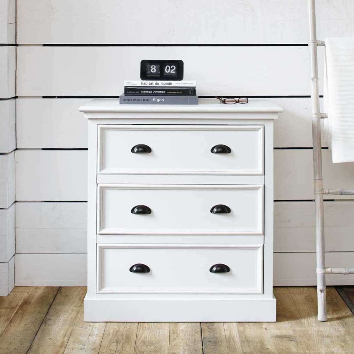 Wooden chest of drawers in white W 80cm Newport – image 4