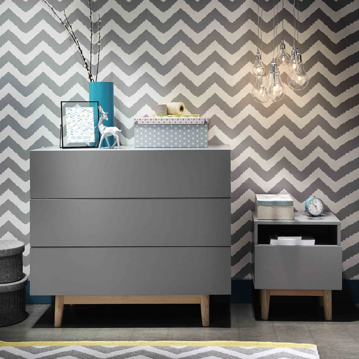 Vintage Chest of Drawers in Grey Artic – image 4