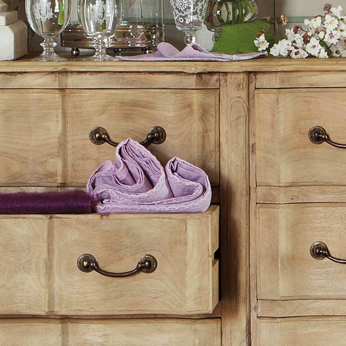 Mango and Acacia chest of drawers Colette – image 8
