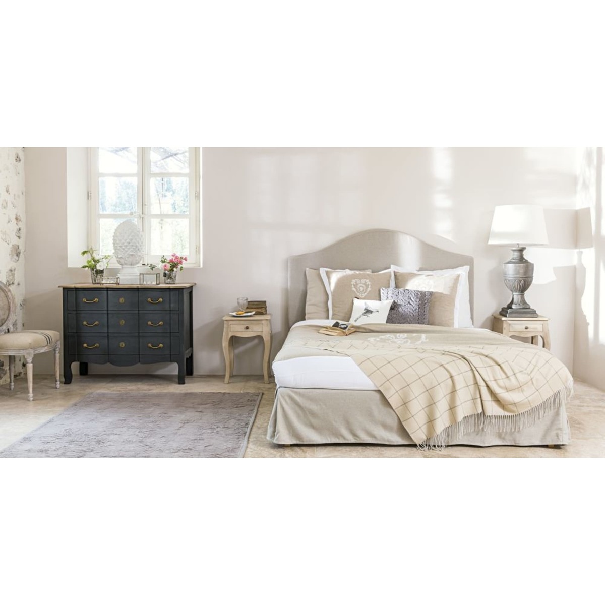 Mango wood and Acacia chest of drawers in grey Colette – image 5