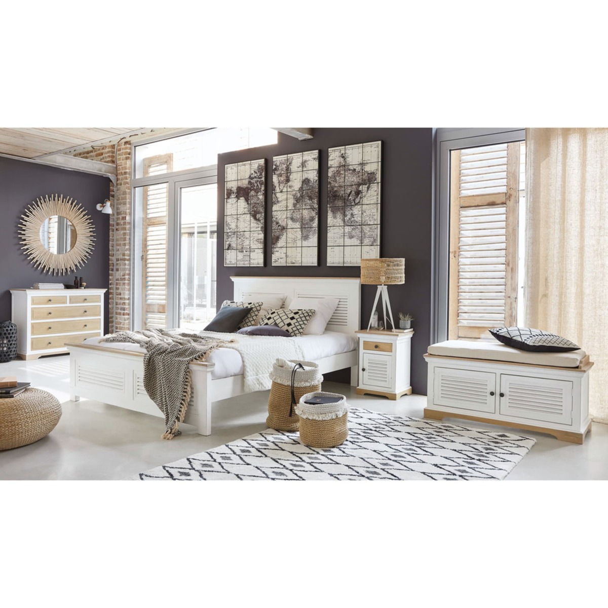 White Solid Mango Wood 5-Drawer Chest Cezembre – image 9