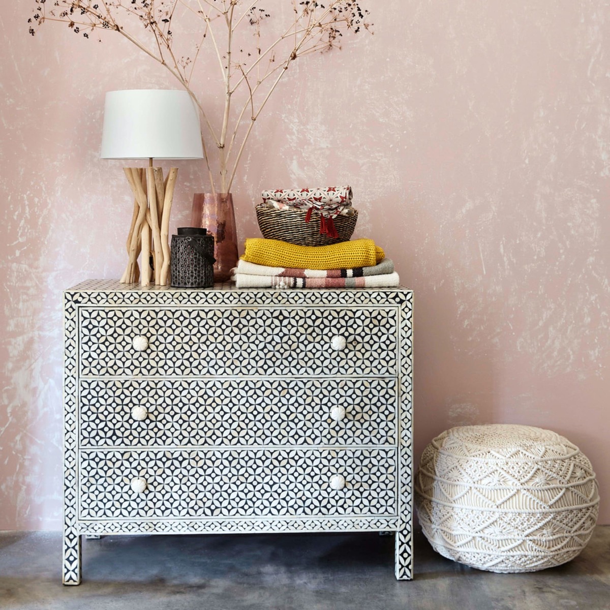 3-drawer chest of drawers in mango wood and bone inlay Baikal – image 8
