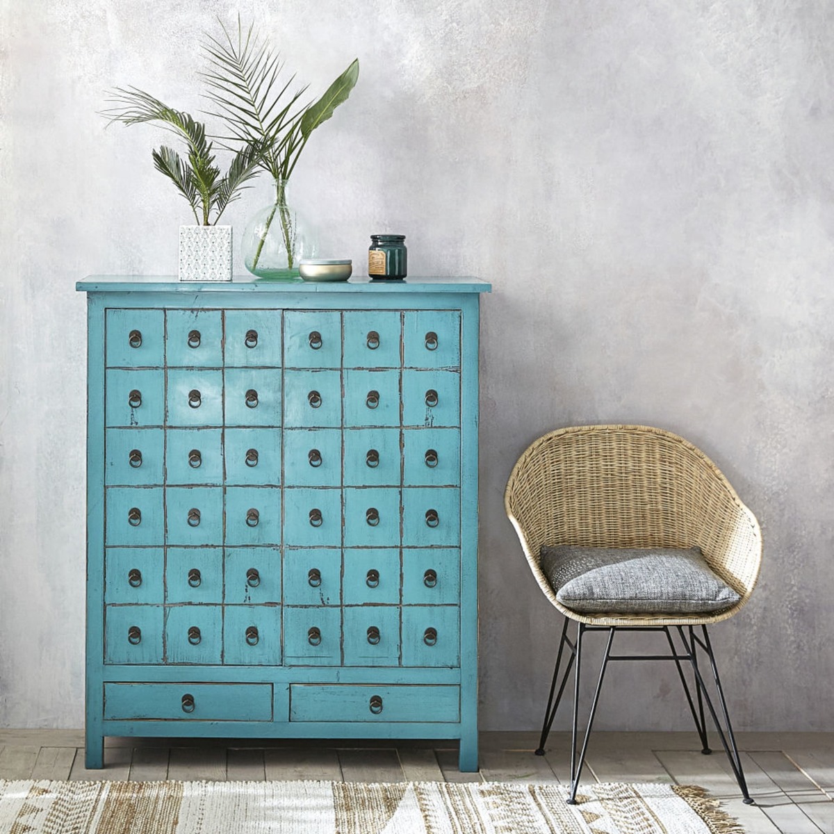 Antique blue pine 2-door, 2-drawer cabinet Baho – image 6