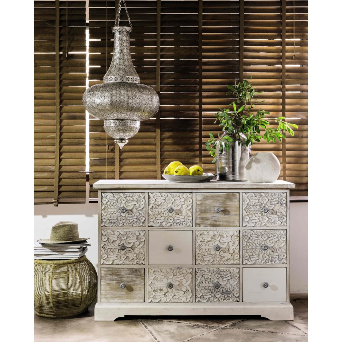 Carved solid mango wood Indian cabinet in white W 120cm Namaste – image 3