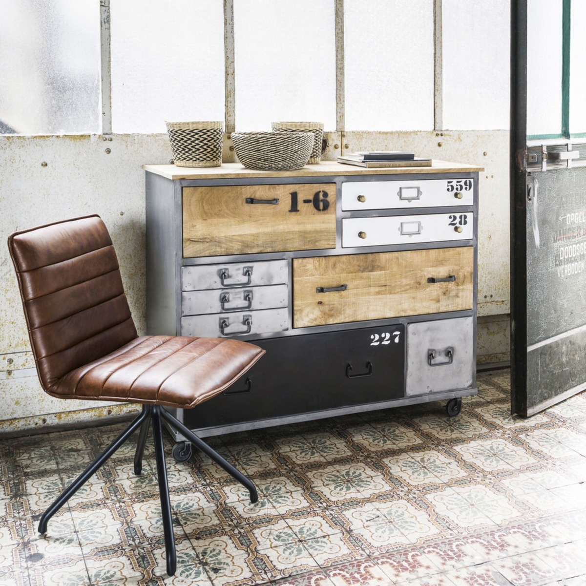 Metal and Mango Drawer Chest on Castors Lazare – image 5