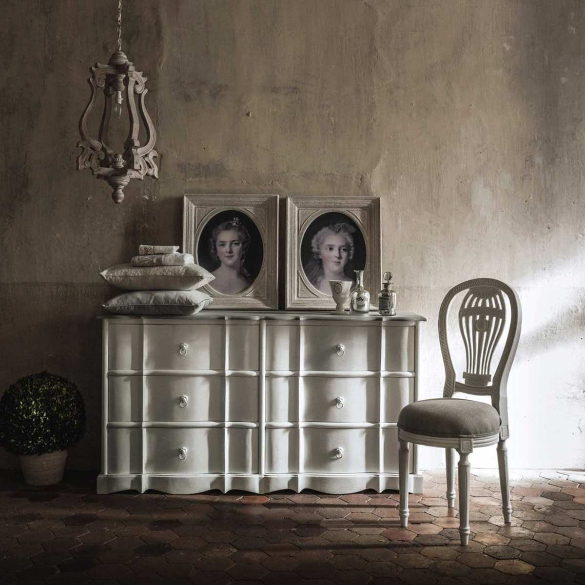 Mango wood chest of drawers, white W 153cm Medicis – image 6