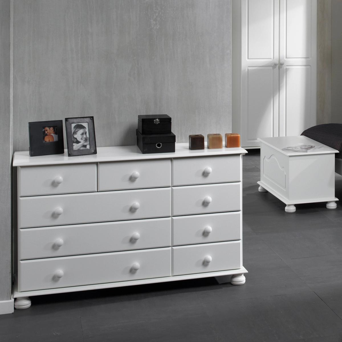 Jonas & James Cecilia Nine Drawer Chest  - Pine – image 10