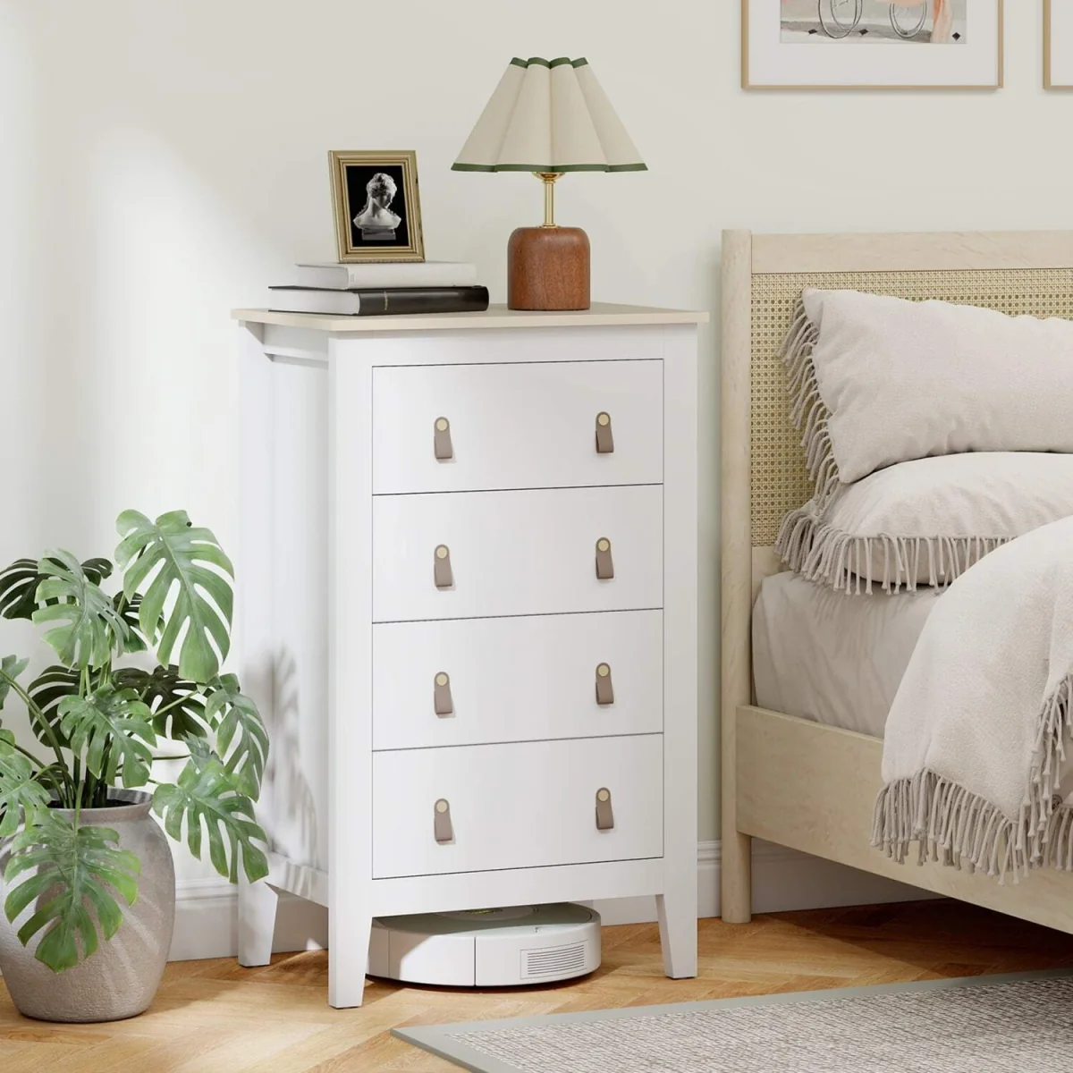Rasusa White 4-Drawer Modern Chest with Faux Leather Handles 60 x 40 x 98 cm – image 4