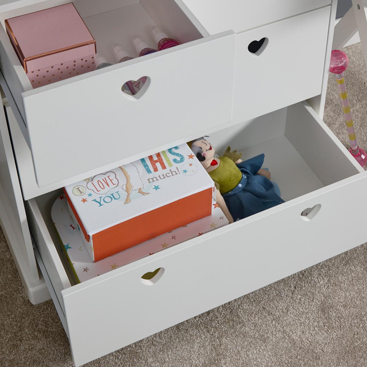 Little Hearts 2 + 2 Chest - White – image 2