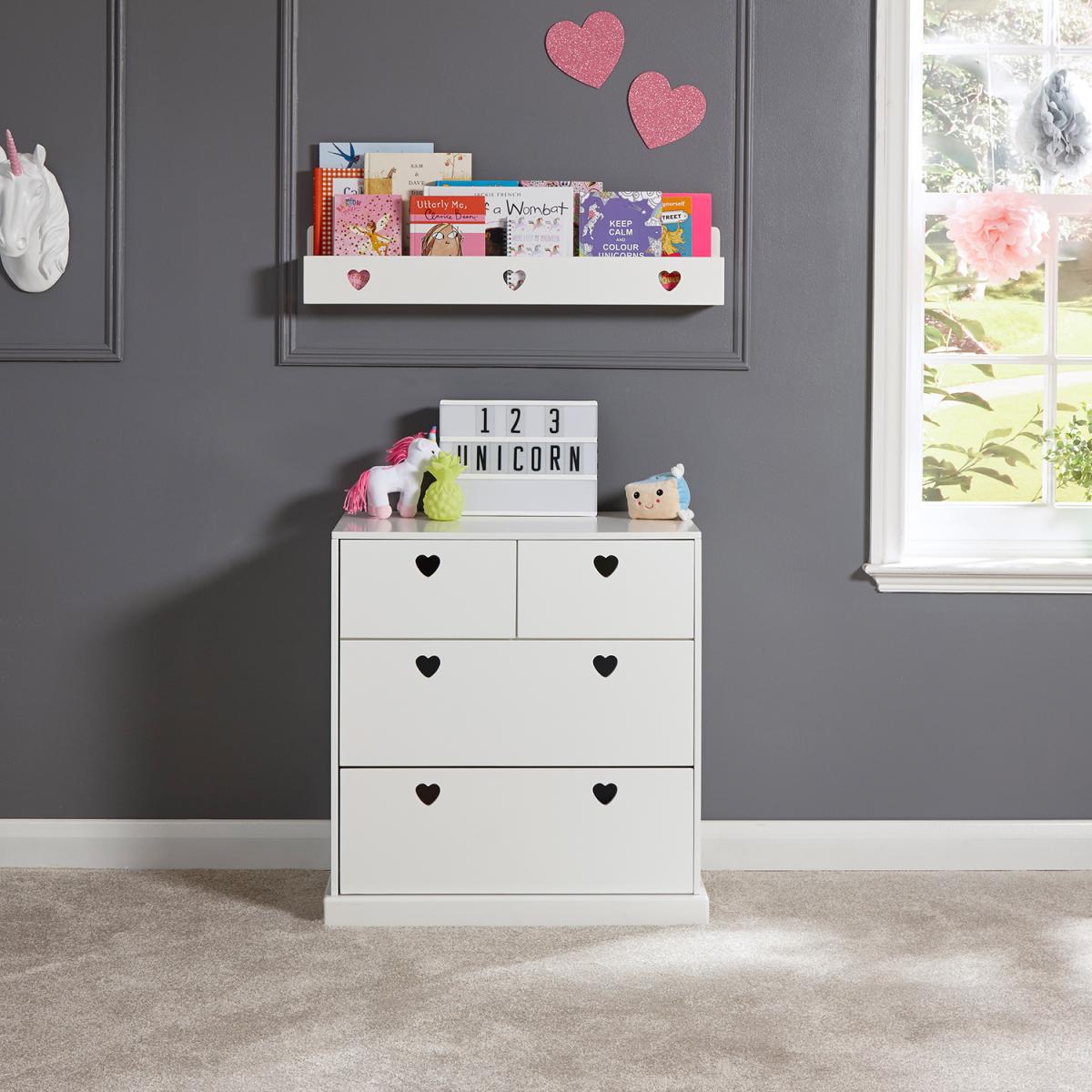 Little Hearts 2 + 2 Chest - White – image 3