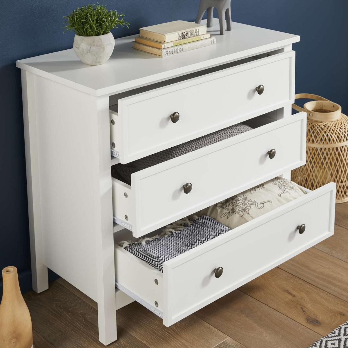 Chest of 3 Drawers with Changeable Handles in White - White – image 3