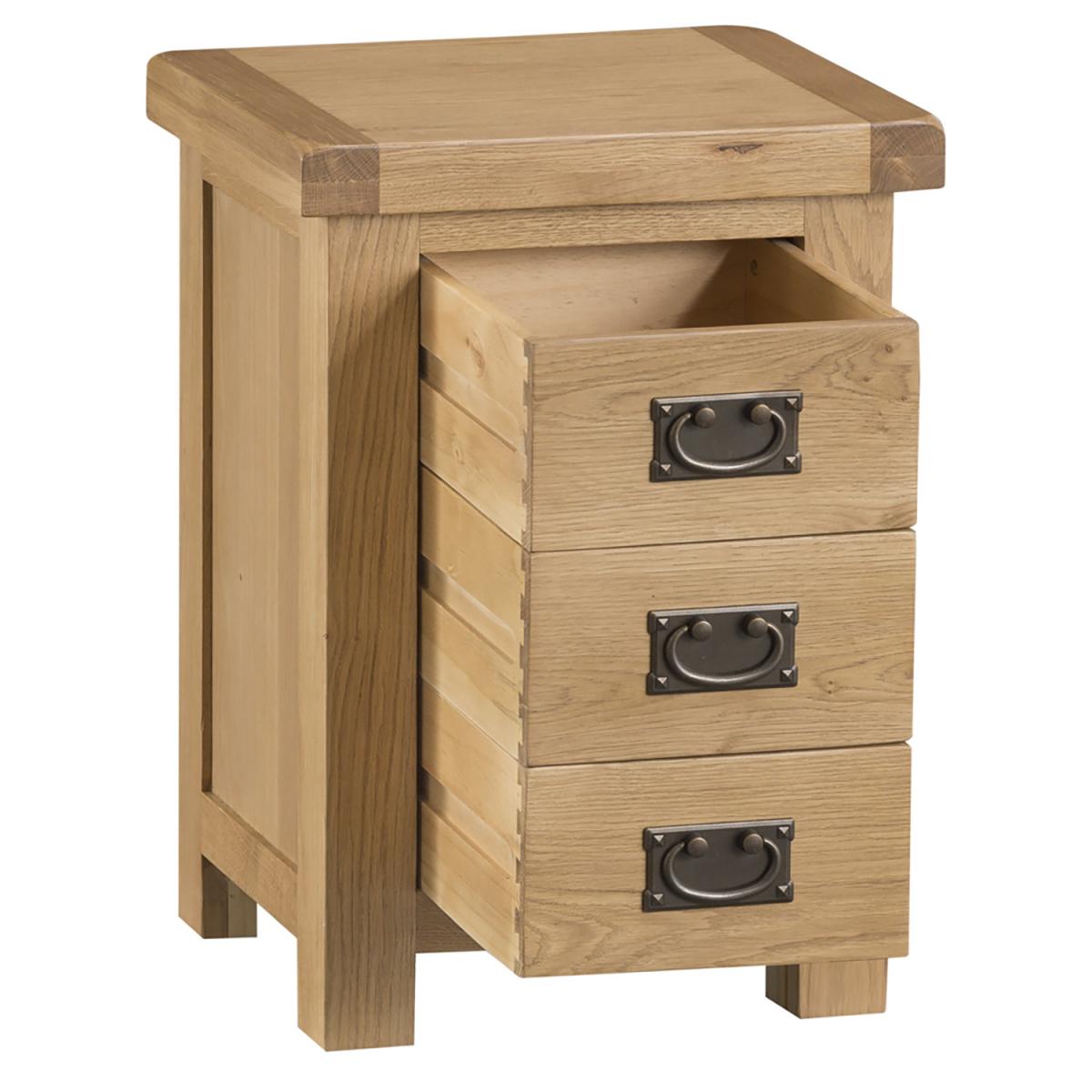 Bisbrooke Country 3 Drawer Bedside - Medium Oak – image 4