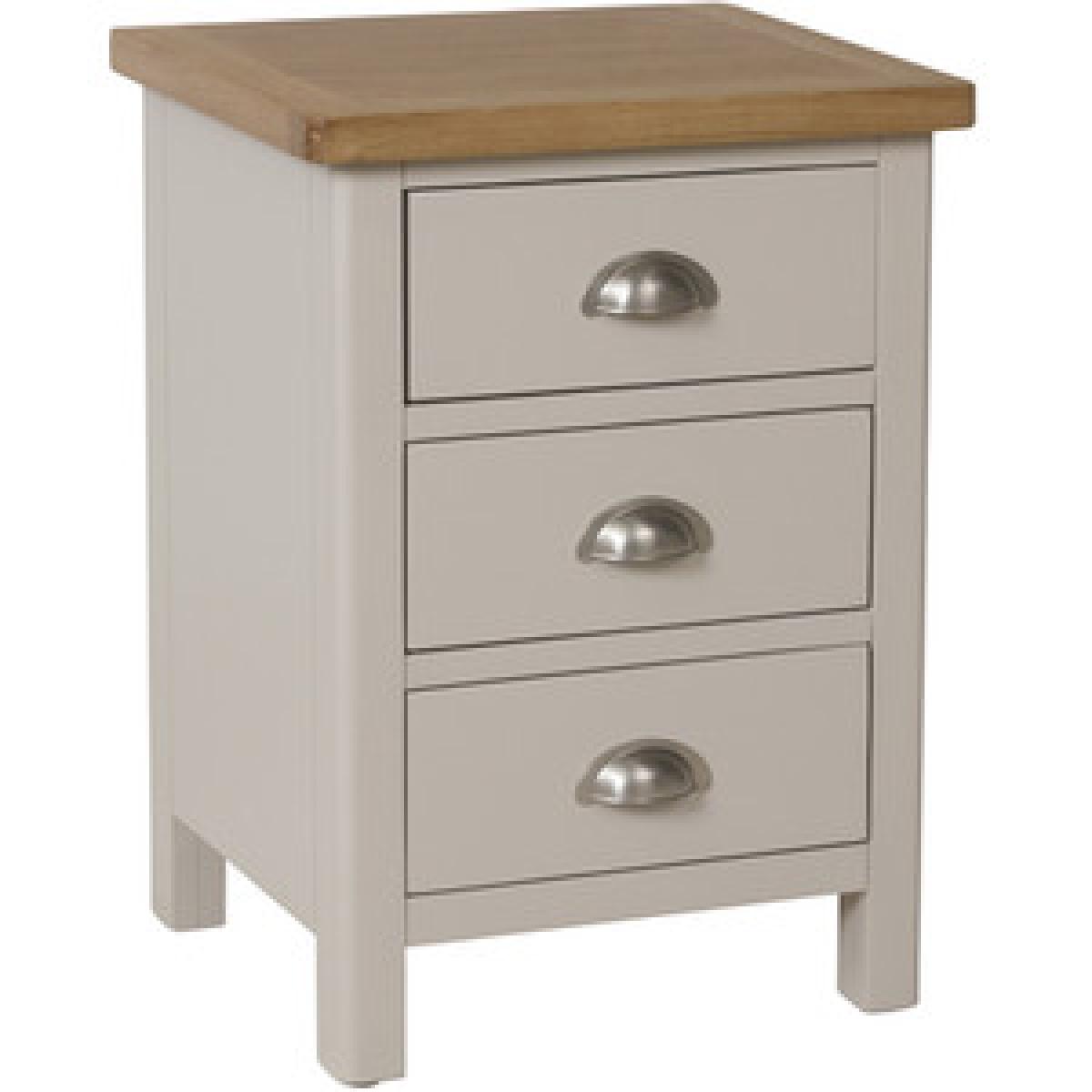 Bisbrooke Country 3 Drawer Bedside - Medium Oak – image 6