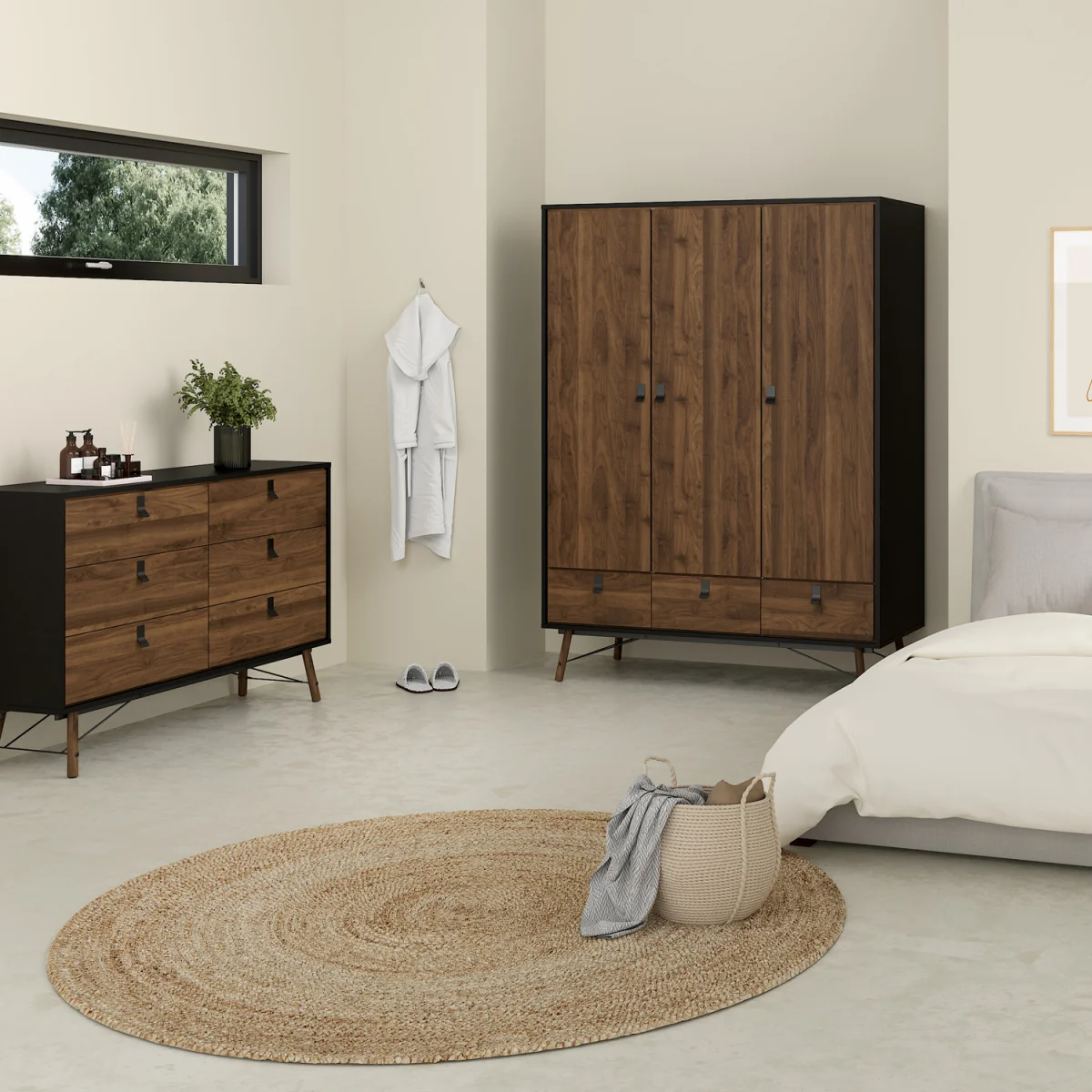 Ry Wide Double Chest of Drawers 6 Drawers in Matt Black Walnut - Black Walnut – image 7