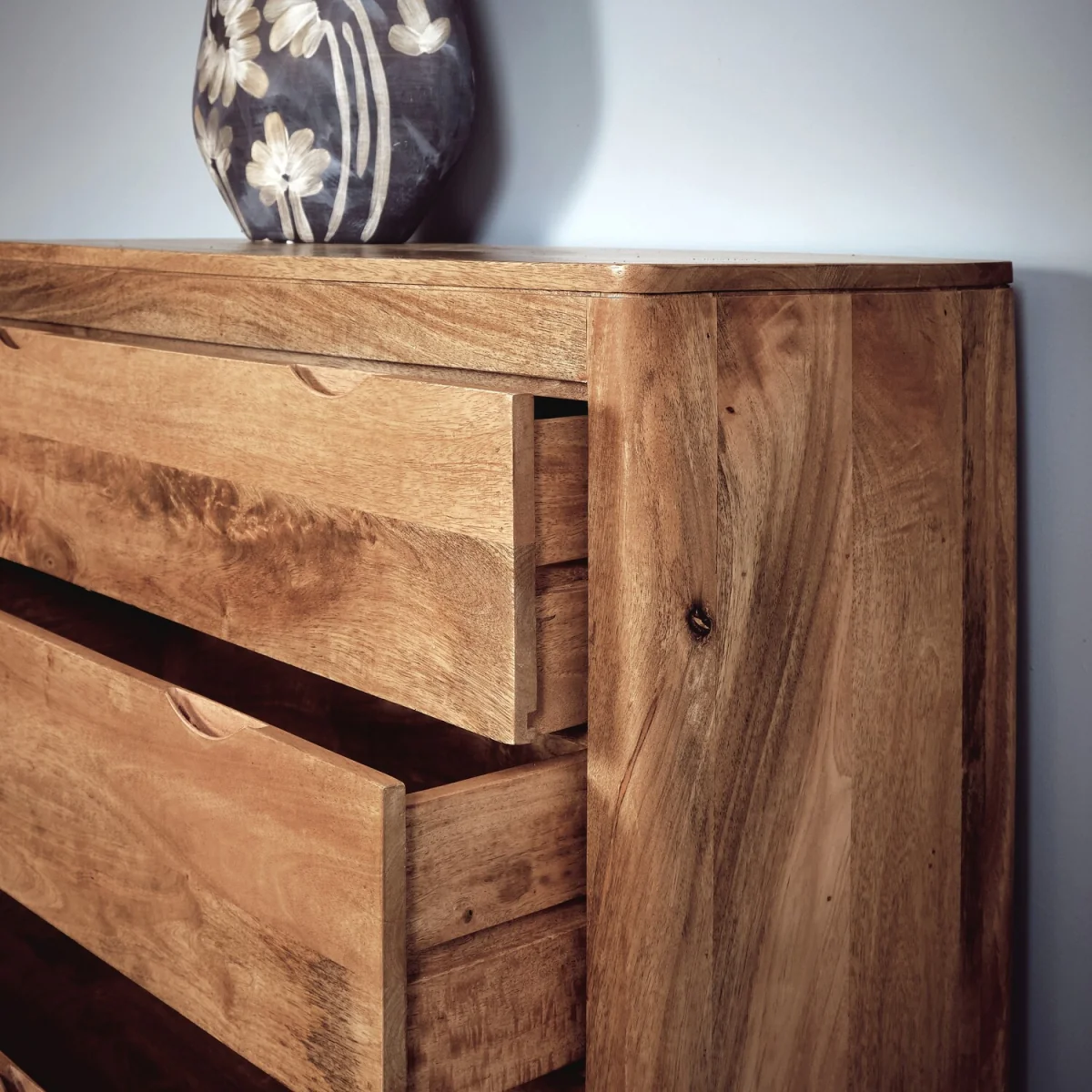 Solid Mango Wood 3 Drawer Chest - Light Oak – image 4