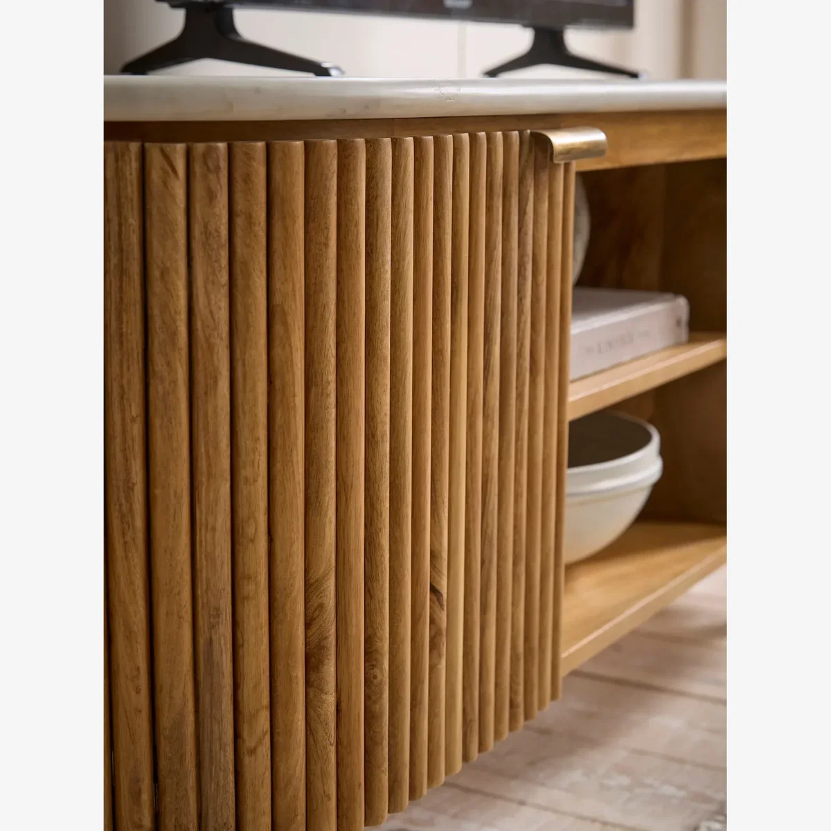 Maeva Fluted Media Unit – image 1