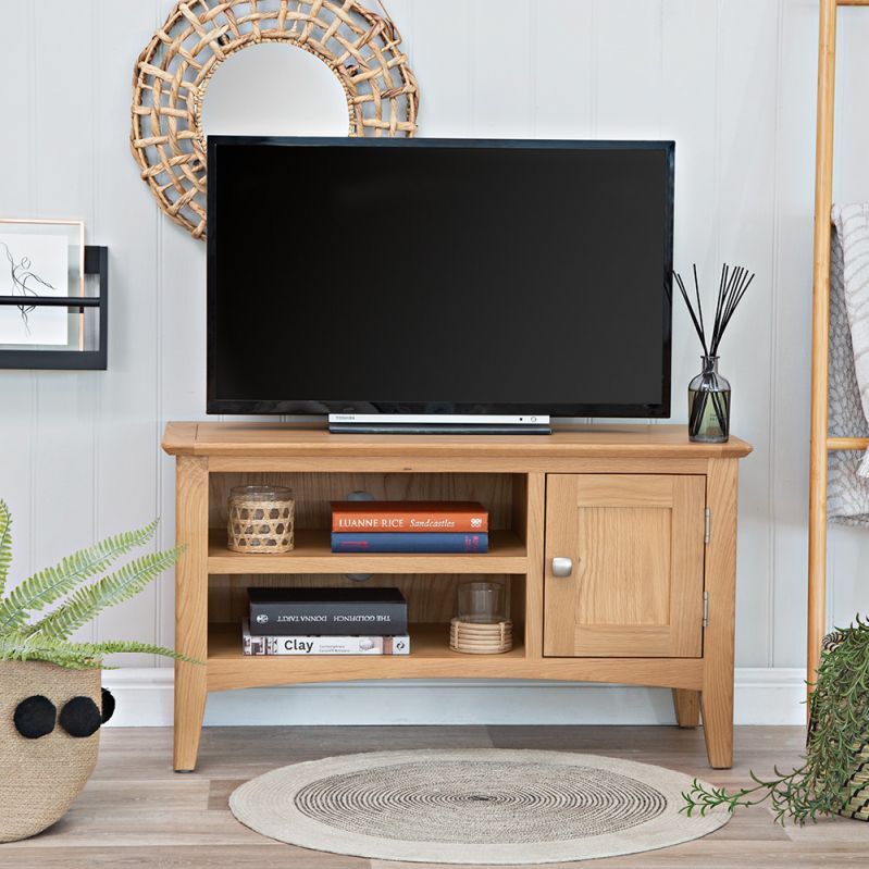 Malvern Shaker Oak Small TV Unit – image 3