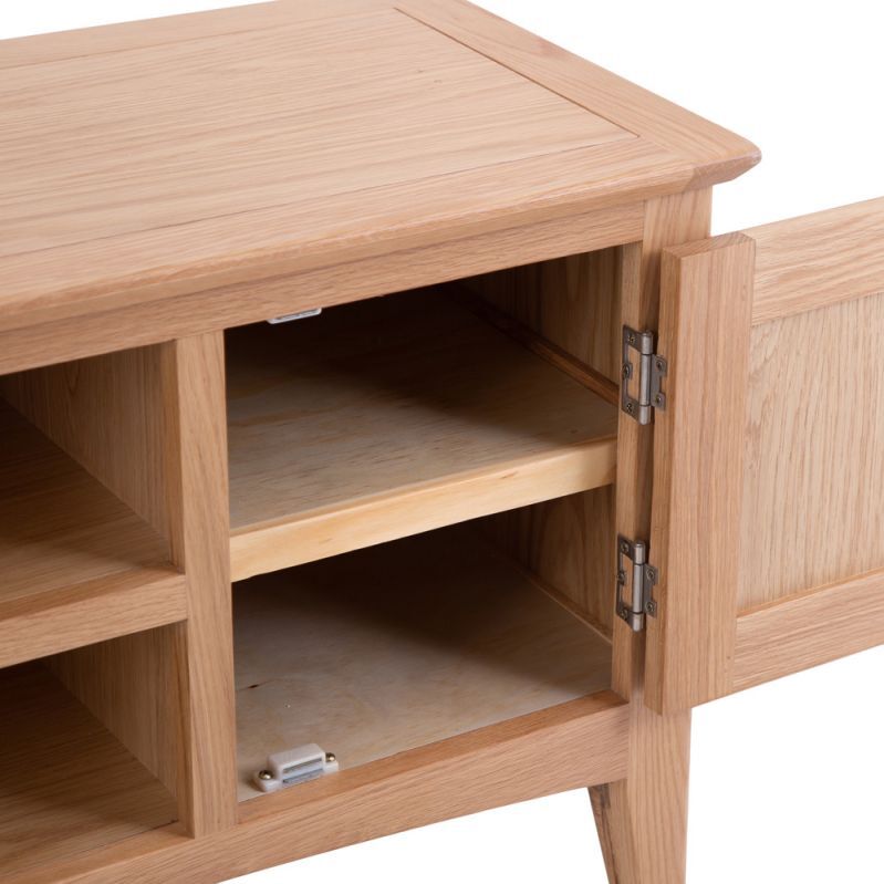 Malvern Shaker Oak Small TV Unit – image 5