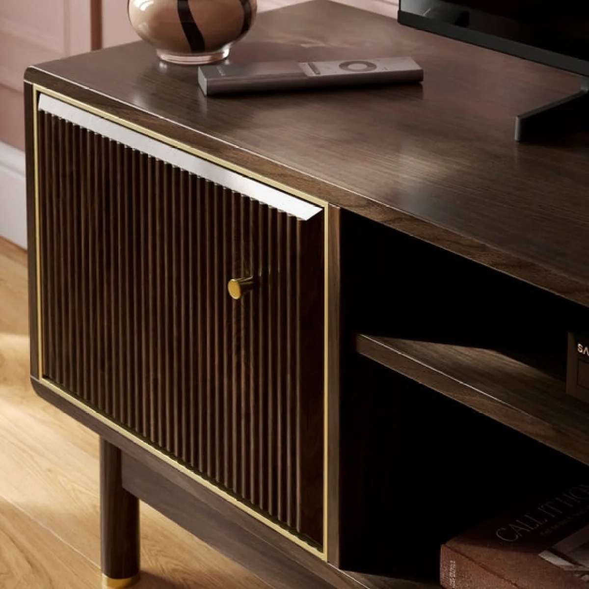 Daphne Extra Wide TV Unit for TVs Up To 75" – image 3